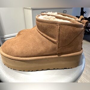 UGG Classic Mini Platform Boot 8